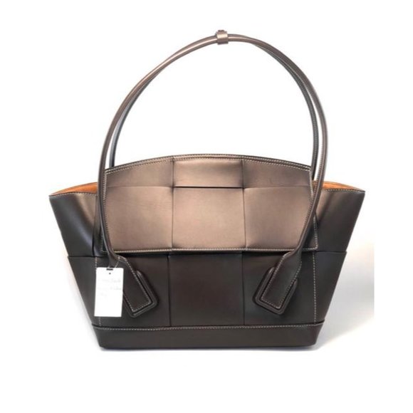 BOTTEGA VENETA Medium Arco Dark Grape Leather Tote - Picture 1 of 13